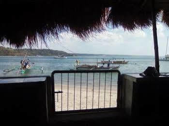 Gumleaves Hotel And Restaurant Olongapo Esterno foto