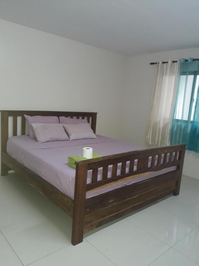 Gumleaves Hotel And Restaurant Olongapo Esterno foto